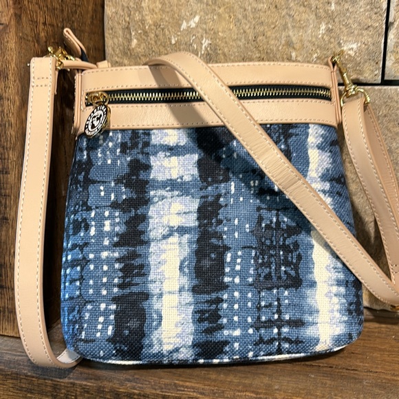 Spartina 449 Blue and Natural Linen Hipster Crossbody Bag Bundle with Wallet - Picture 3 of 7